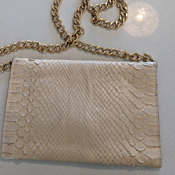 JJ Winters Miley Crossbody - Picture 4 of 6